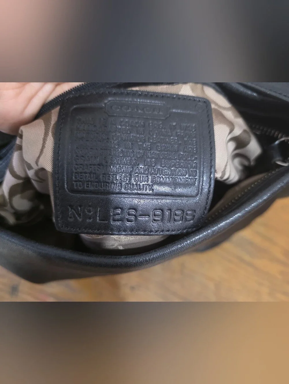 Like New!Vintage Coach bucket soft black leather Shoulder bag